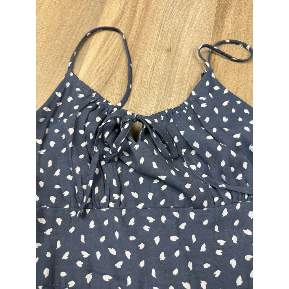 Abercrombie & Fitch Blue White Petal Print Tie Front Smocked Mini Dress Size ST - Picture 3 of 9